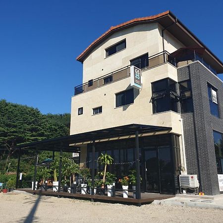 Hotel Gosung Shine House Goseong  Zewnętrze zdjęcie