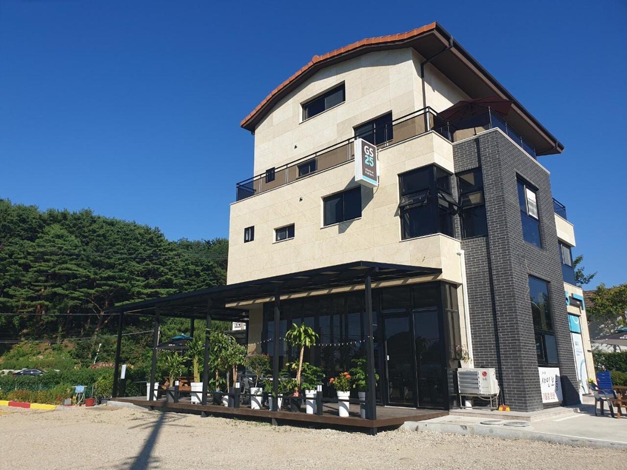 Hotel Gosung Shine House Goseong  Zewnętrze zdjęcie